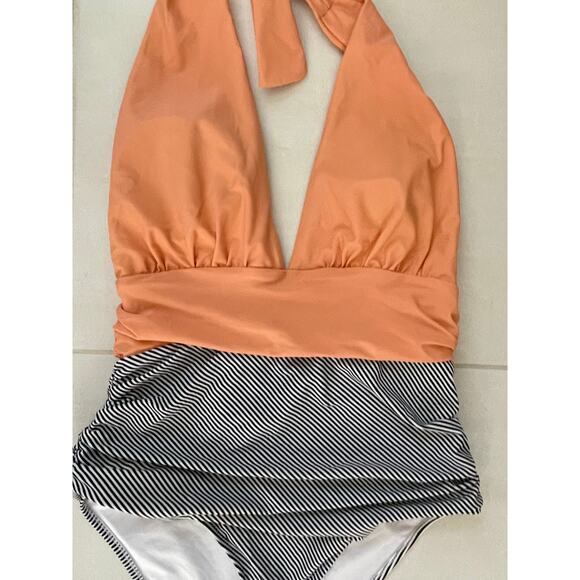 Cupshe Keeping You Accompanied Color Block Striped Halter One Piece Swimsuit - Picture 3 of 10